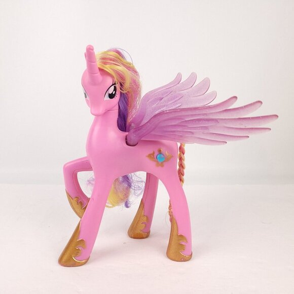 My Little Pony Princess Cadence Wedding 9”  Light Up Wings Talking  Music Hasbro - Picture 1 of 10